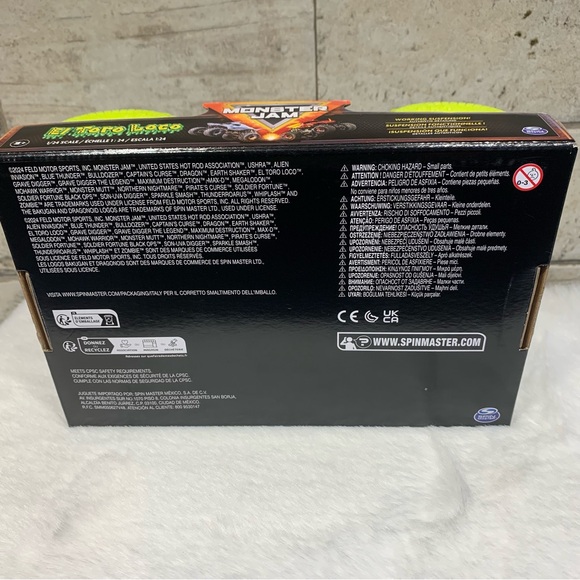 MONSTER JAM 1/24 SCALE ZOMBIE INVASION EL TORO LOCO 2024 SPIN MASTER - Picture 6 of 7
